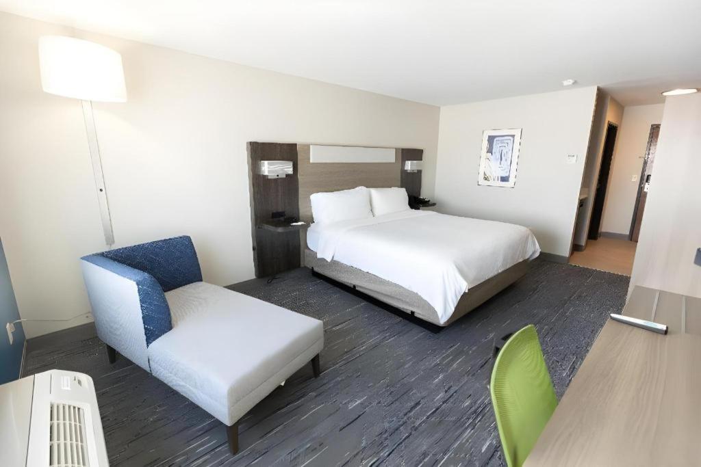 Holiday Inn Express O'Neill By Ihg Exterior photo